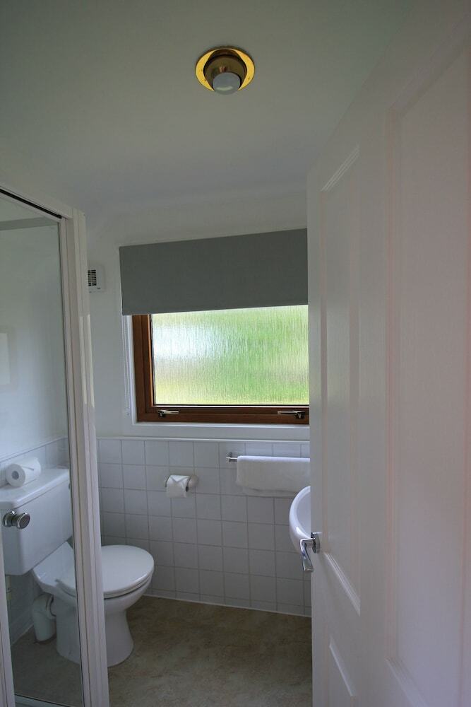 Cabana Burnbank Lodges