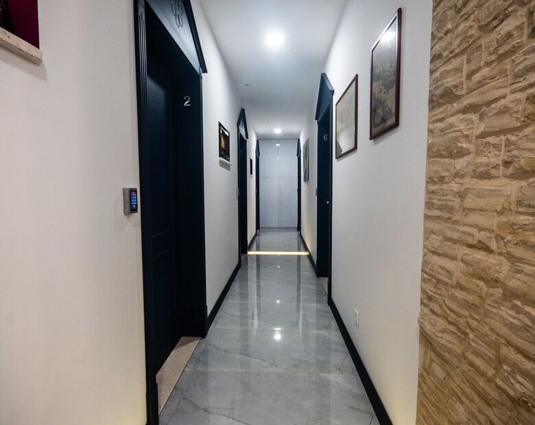 Hotel Center Luxury Rooms 2