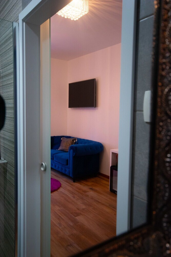 Hotel Center Luxury Rooms 2