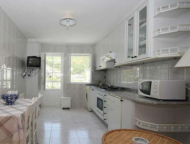 104491 -  Apartment In Lari�o