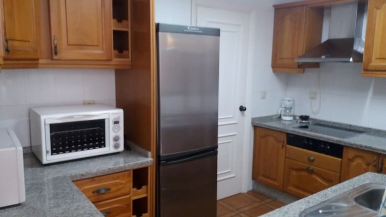 102208 -  Apartment In M�laga
