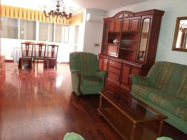 102208 -  Apartment In M�laga