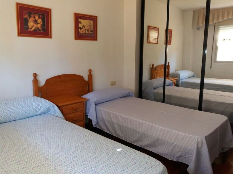 102208 -  Apartment In M�laga
