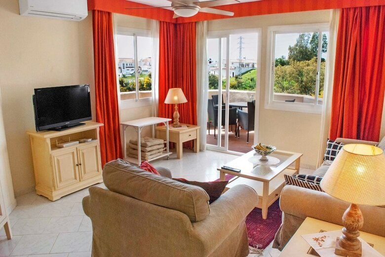 107315 - Apartment In Mijas