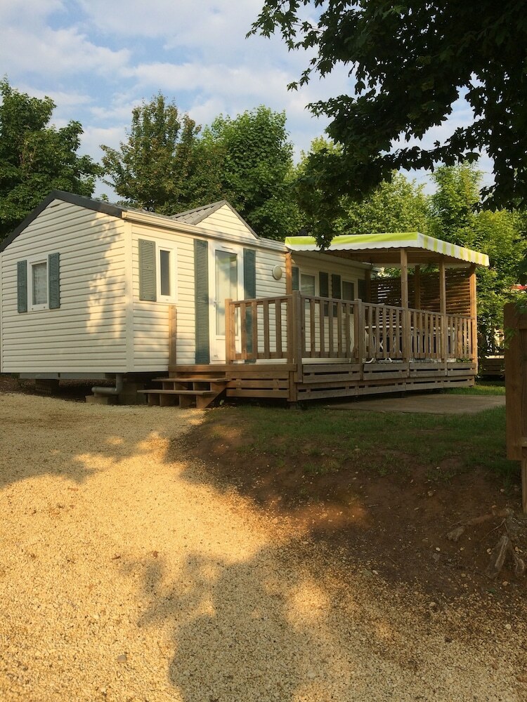 Camping Les Poutiroux - Mobilhome