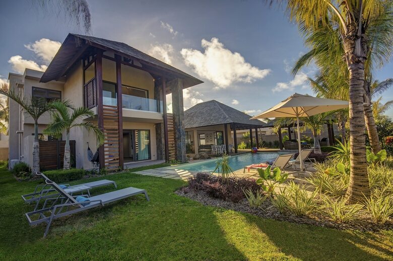 Apartamentos Mythic Suites & Villas