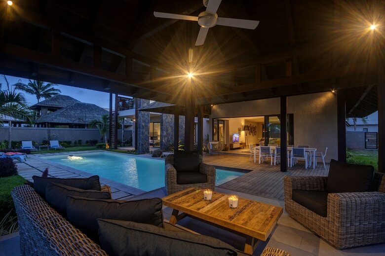 Apartamentos Mythic Suites & Villas