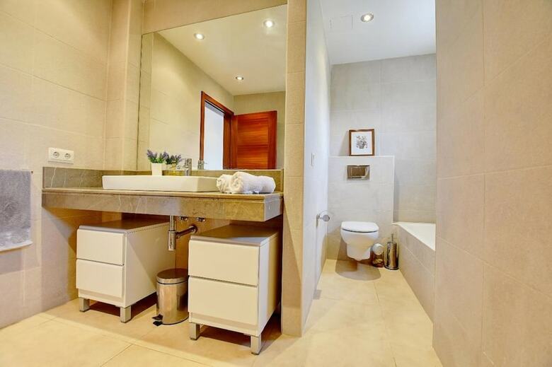 107508 - Villa In Portol