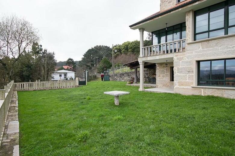 107595 - House In Esteiro