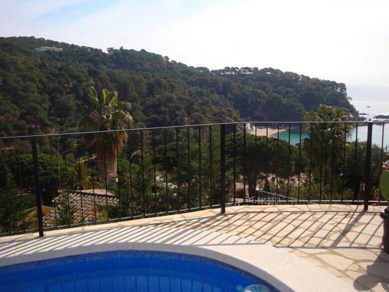107514 - House In Lloret de Mar