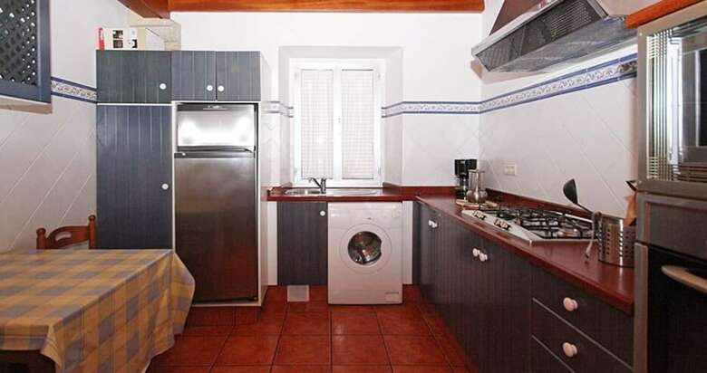 107542 -house In Lari�o