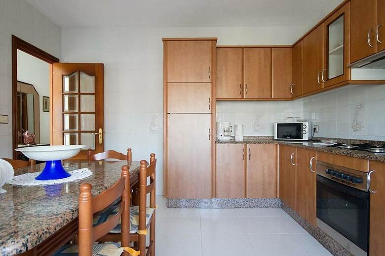 107693- House In Carnota