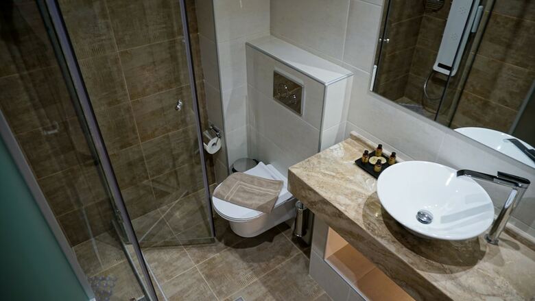 Agnes Deluxe Hotel