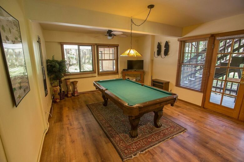 Hale Mauna Loa Lower - 11-3910 3rd St