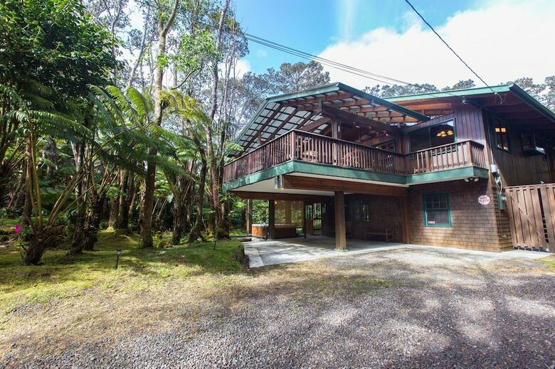Hale Mauna Loa Upper - 11-3910 3rd St