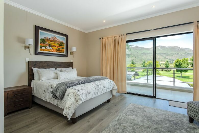 Valley Golf Lodges