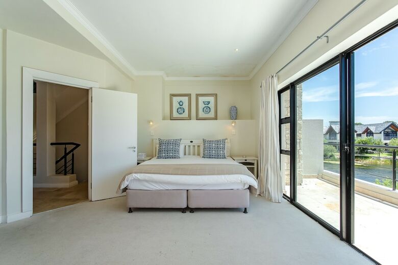 Valley Golf Lodges
