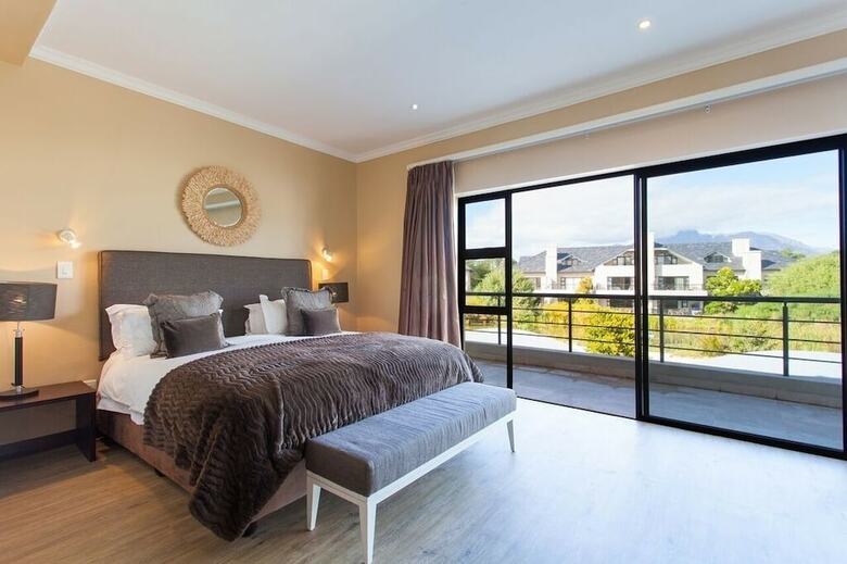 Valley Golf Lodges