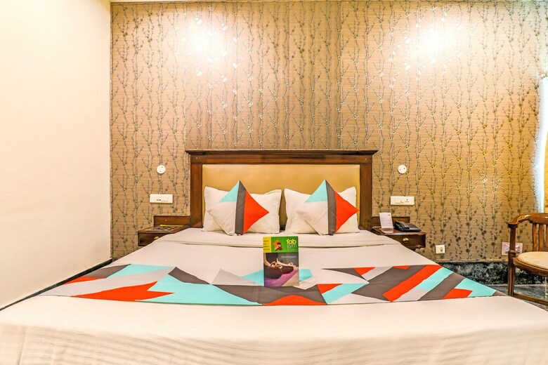 Hotel Fabexpress Multitech
