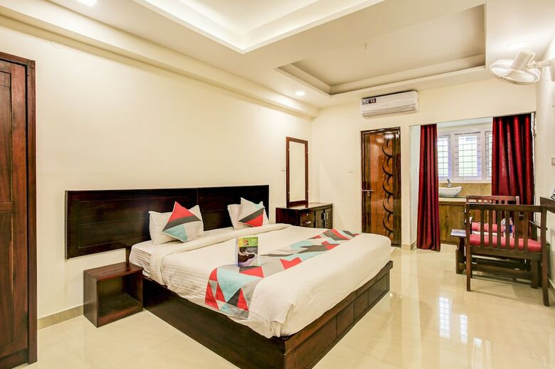 Hotel Fabexpress Pinpoint Inn