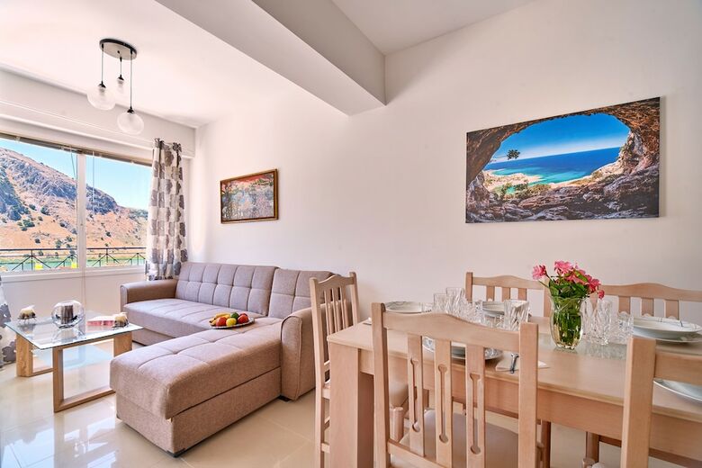 Villa Lake View Suites