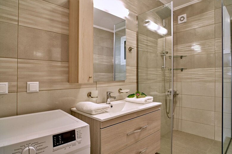 Villa Lake View Suites