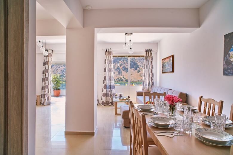 Villa Lake View Suites