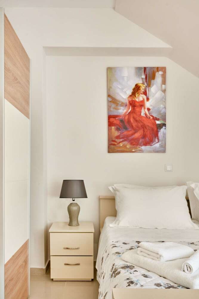 Villa Lake View Suites