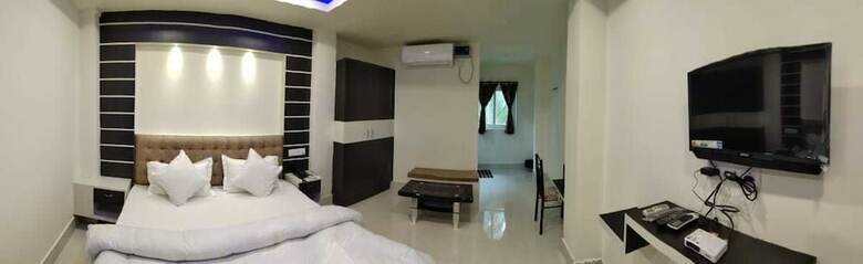 Hotel Blue Bird Nest