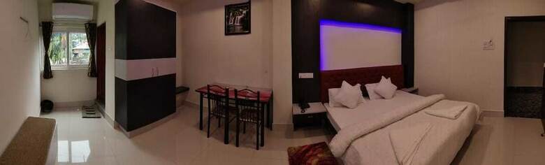 Hotel Blue Bird Nest