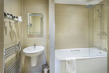 Albany Hotel