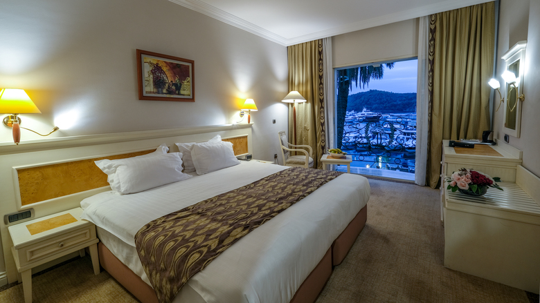 Hotel Ece Saray Marina Resort