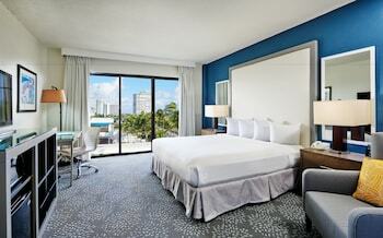 Hotel Bahia Mar Beach Resort