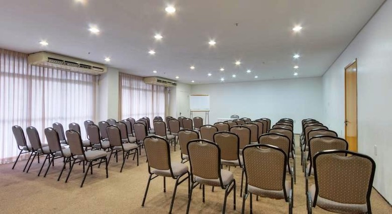 Praia Mansa Suite Hotel