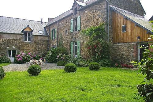 Bed & Breakfast Chambre D'h�tes De Pirieuc