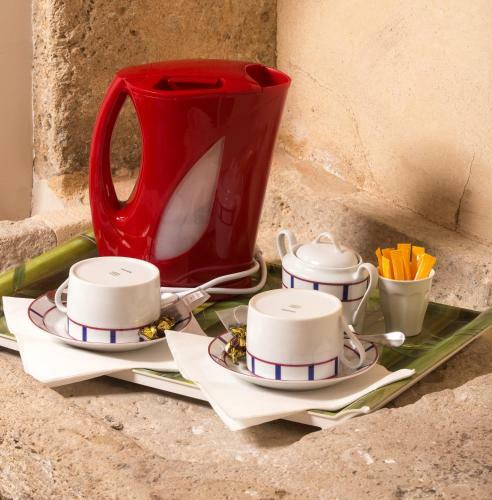 Hostal Les Cinq Sens Du Ch�teau Mayne Lalande