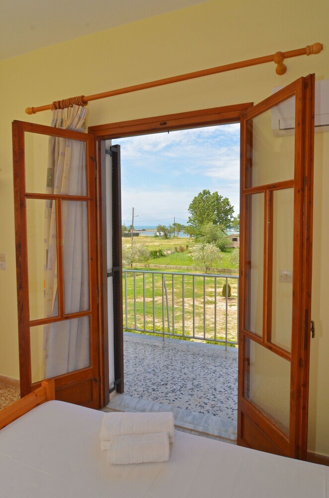 Apartamentos Megali Beach Nikos