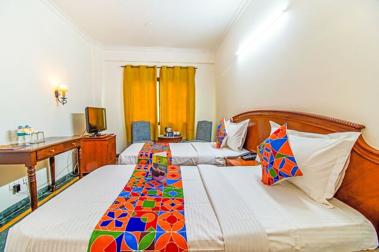 Fabhotel Bax