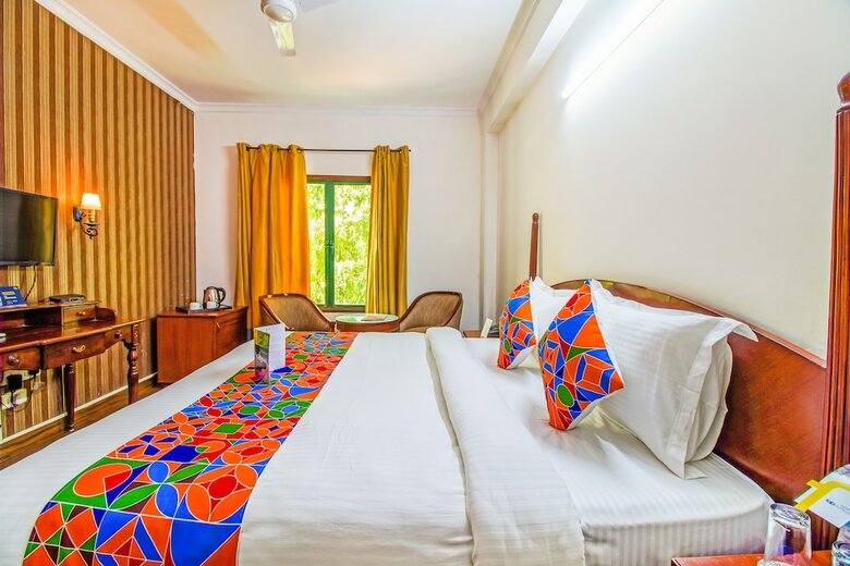 Fabhotel Bax
