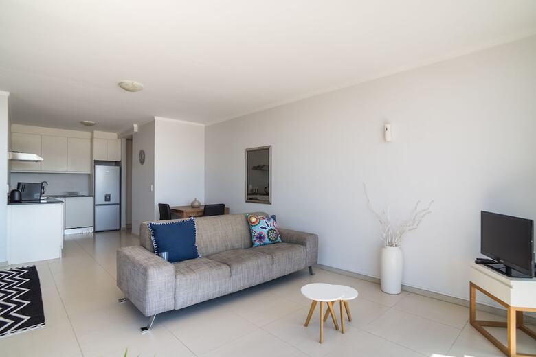 Four Seasons Apartments 2