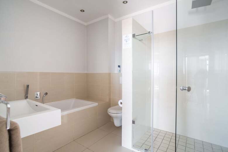 Four Seasons Apartments 2