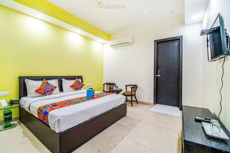 Fabhotel Dhairya Residency