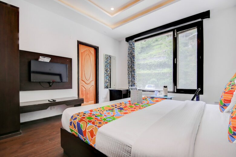 Hotel Fabescape River Regency