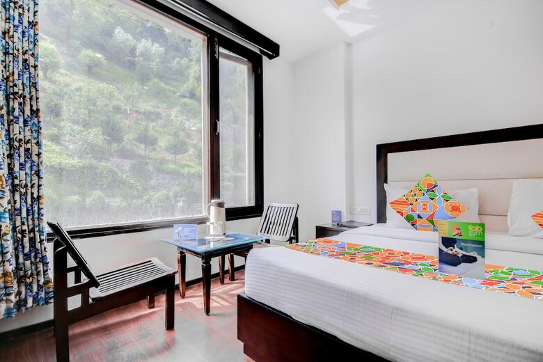 Hotel Fabescape River Regency