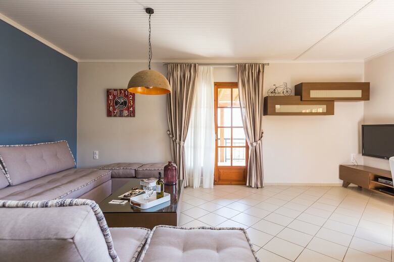 Villas Lefkothea