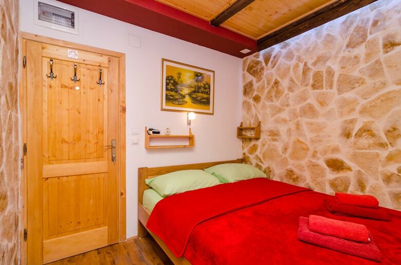 Hotel Eddie�s Sea View Rooms
