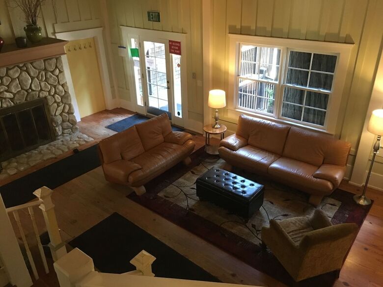 Bed & Breakfast Highland Dell Lodge
