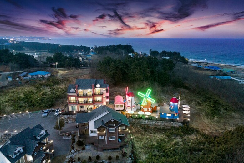 Gangneung Windmill Pension