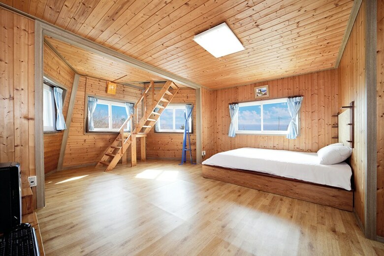 Gangneung Windmill Pension