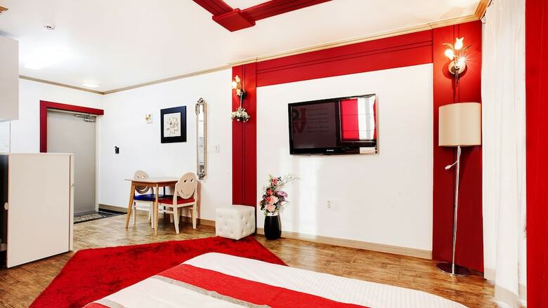 Apartamentos Geoje Oceancaptain Pension